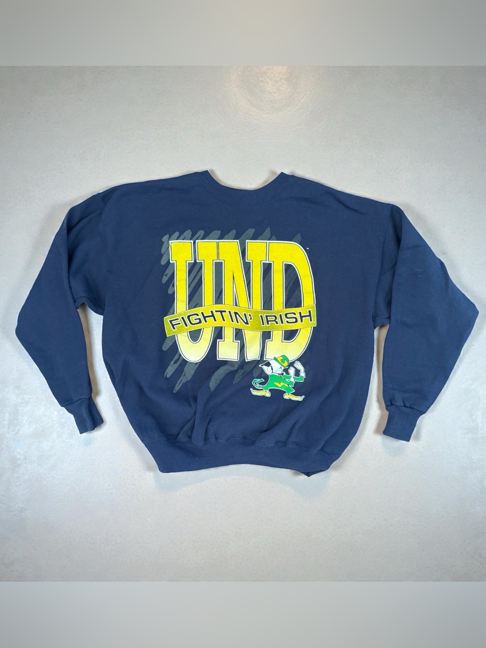 Vintage 90s Notre Dame UND Fighting Irish Crew Neck Sweatshirt  Boxy Fit Mens XL